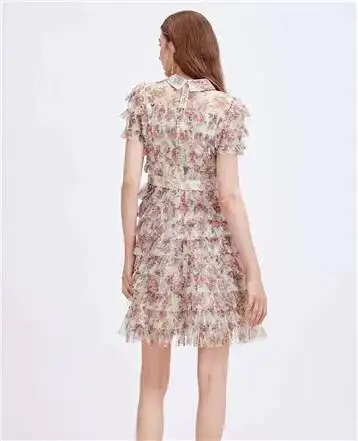 فساتين أنيقة فاخرة مكشكشة على شكل كعكة قميص نسائي للعطلات الصيفية مطبوعة بأكمام قصيرة فساتين سهرة بفيونكة منقط رداء الحفلات