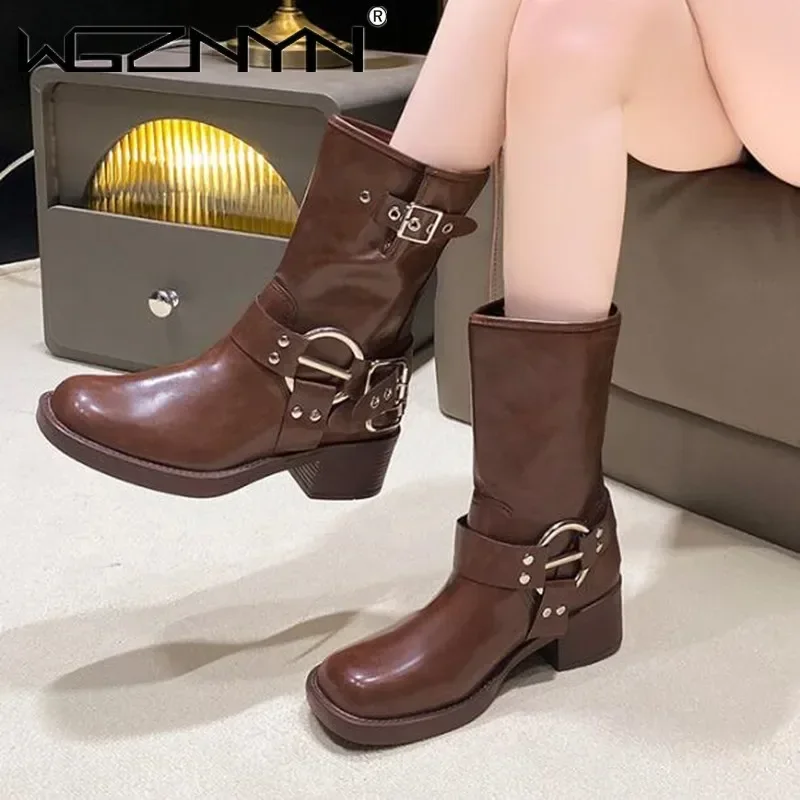 

Боевые ботинки на платформе 925, винтажные модные повседневные роскошные дизайнерские ботинки до середины икры в стиле панк на массивном каблуке с пряжкой, женские длинные туфли в стиле вестерн