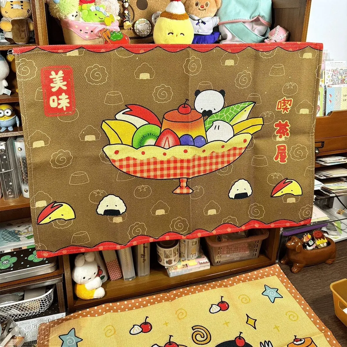 Coconut Island original polyester fiber tablecloth, pudding boat ramen bowl decoration patchwork, penguin, vintage notebook, pho