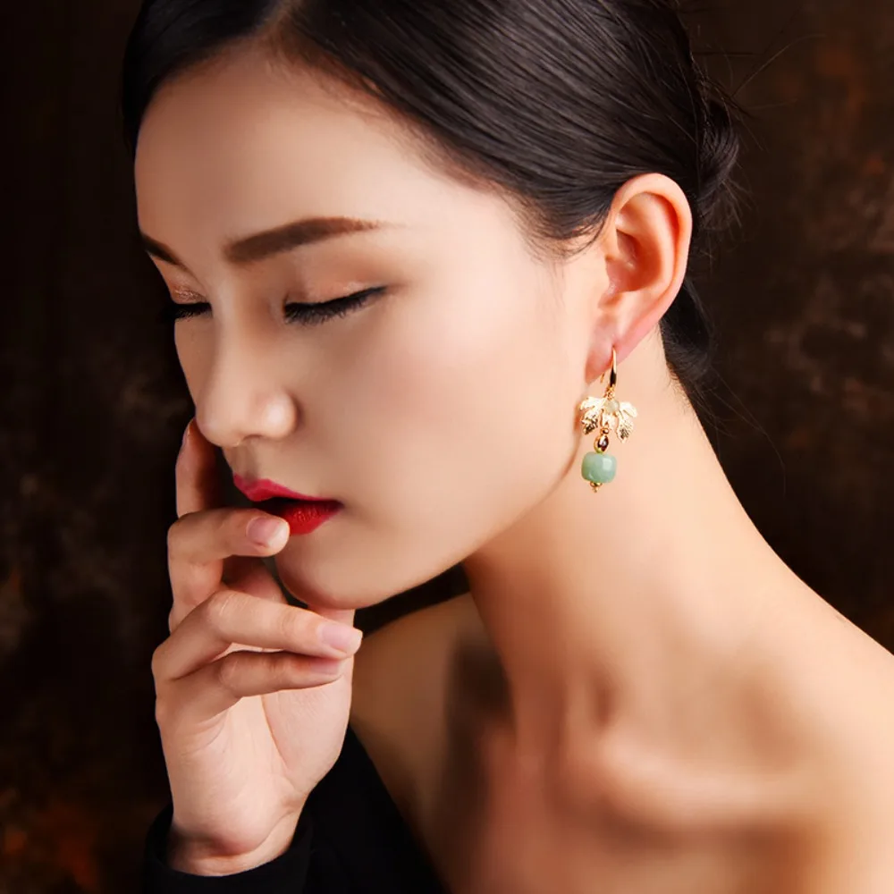 Vintage Imitated Bowlder Earrings Chinese Style Green Vintage Leaf Earrings Geometric Elegant Imitation Jade Pendant Earrings