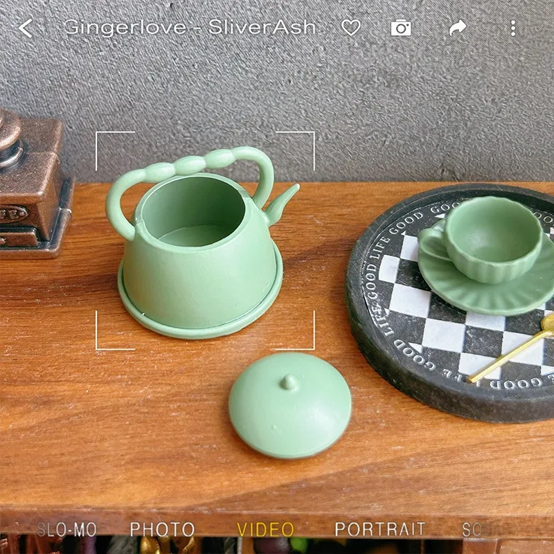 Dollhouse Accessories 1:12 Miniature Food and Play Ornament Simulation Cute INS Style Mini Retro Teapot Tea Pot