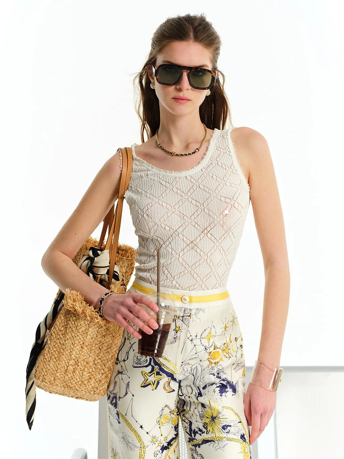 

Вязаный жилет Blanini Pearl, двухцветный, плотной вязки, 6-игольный, с ромбовидным узором, черно-белый, ажурный, с короткими рукавами