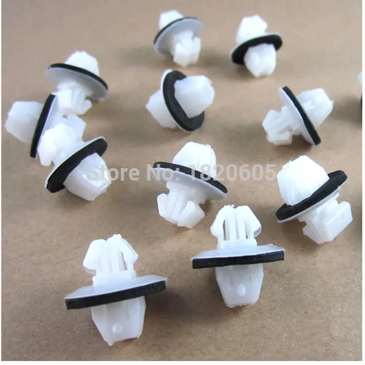 30x White Rocker Panel Moulding Clips With Sealer For Suzuki SX4 Grand Vitara 77553-65D00