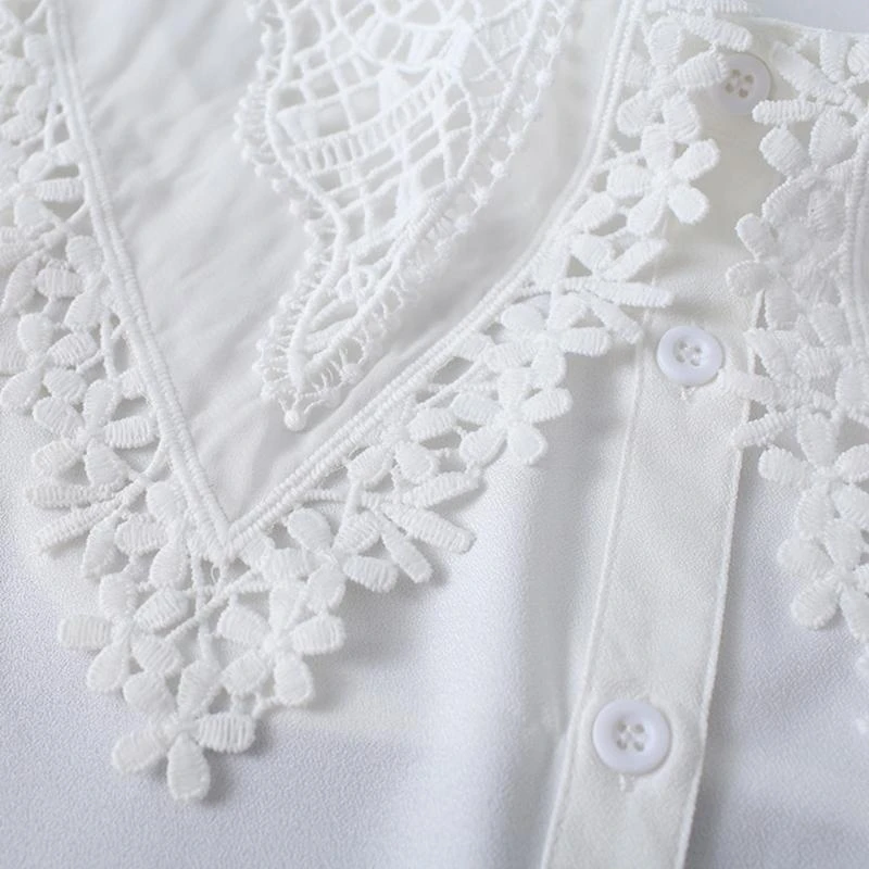 Women Double Layer Large Lapel False Fake Collar Sweet Hollow Out Floral Lace Decorative Detachable Half Blouse