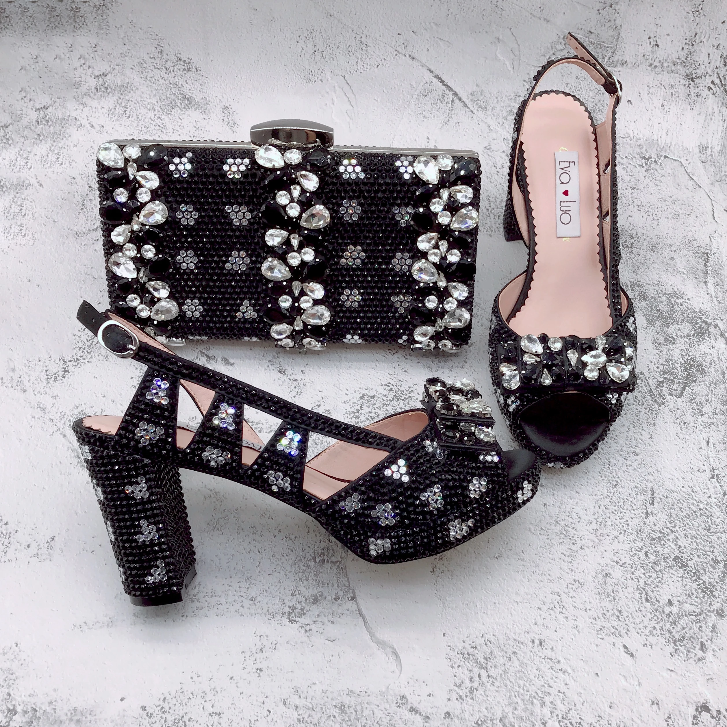 

BS1740 Роскошные женские туфли ручной работы на босоножках для свадьбы, черные итальянские туфли со стразами и комплектом подходящих сумок