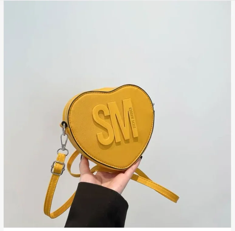 2026 new Steve Madden fashionable and luxurious letter heart-shaped bag shoulder bag mobile phone bag trendy crossbody bag