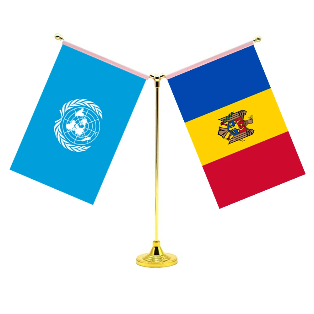 

14x21cm Mini Moldova's Flag Office Decoration With Two Flags Of The United Nations And Moldova