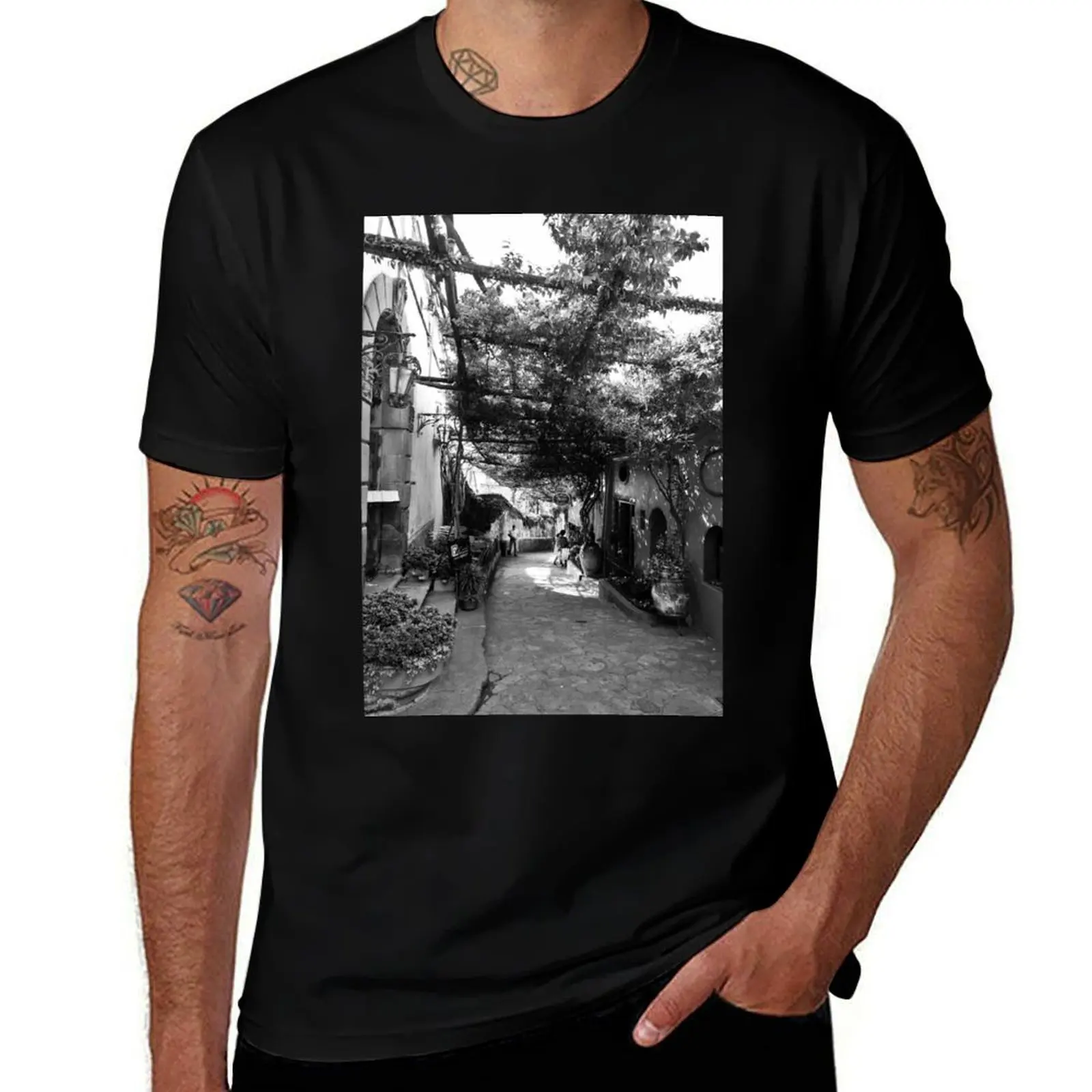 Positano Alley T-Shirt Casual Basic Street Style T-Shirt