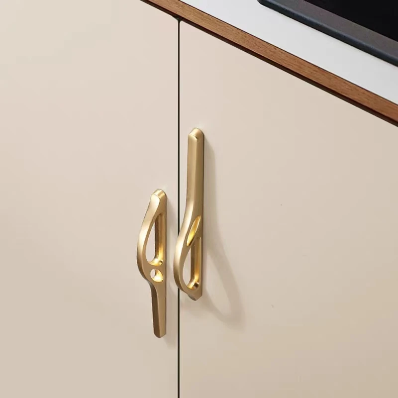 European Simple Gold Brushed  Kitchen Cabinet Door Handles Zinc Alloy Drawer Pulls Furniture Handle Hardware Cabinet Handles