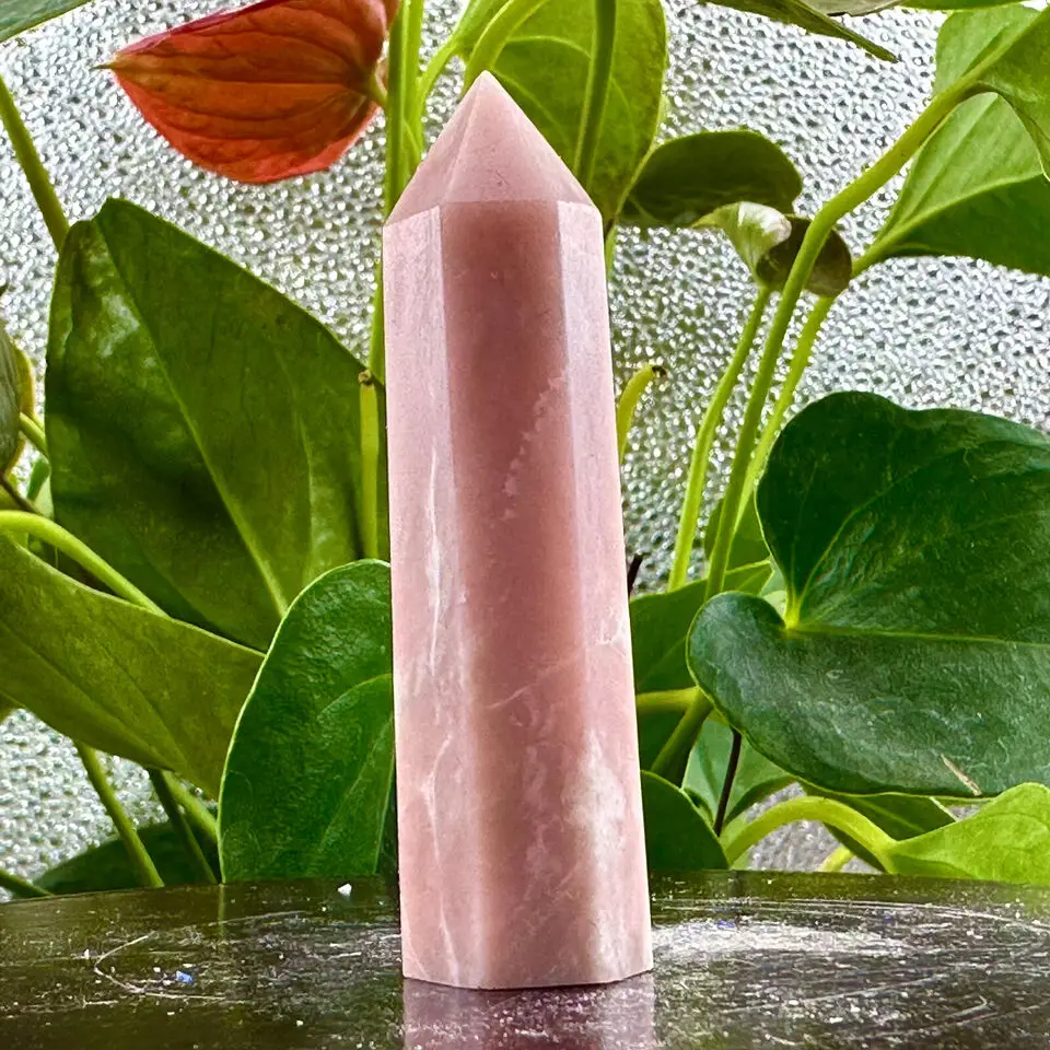 natural pink protein stone tower, crystal stone, beautiful decoration