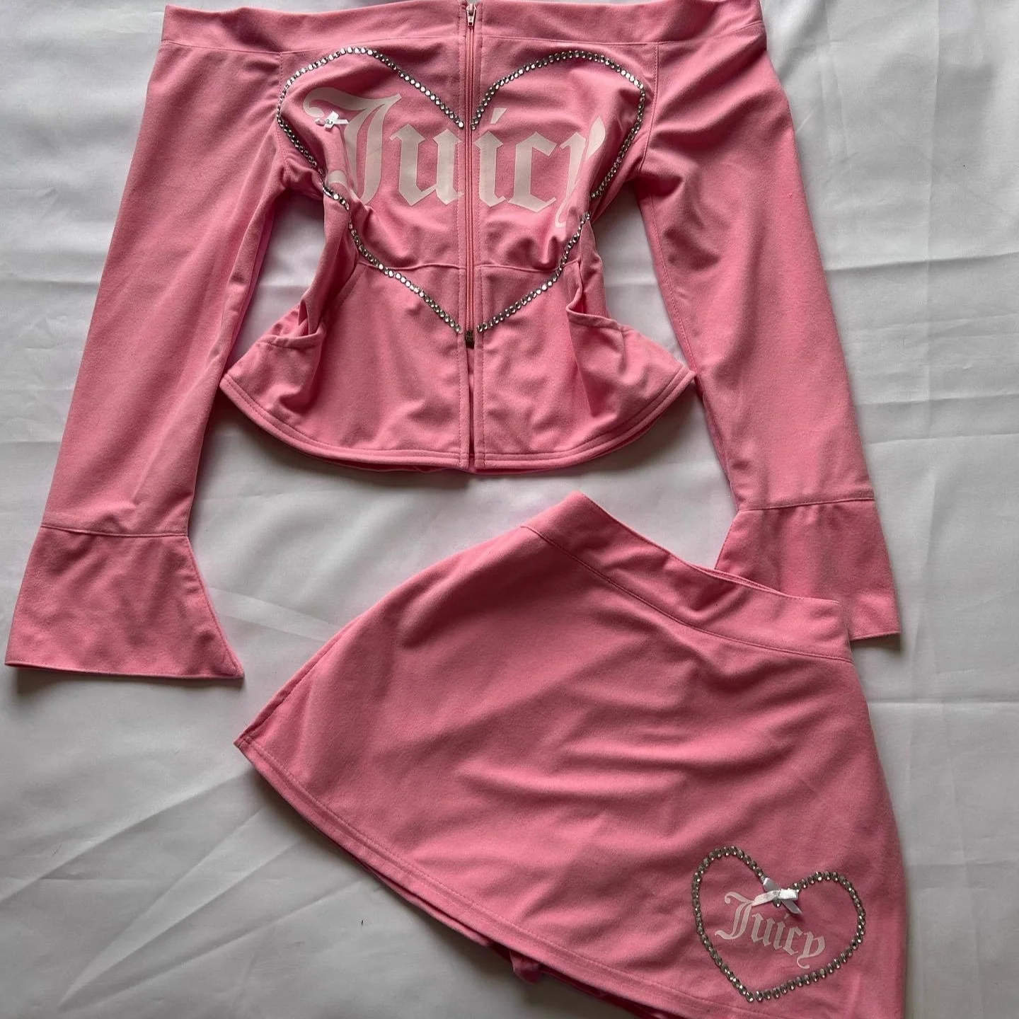 2Pc Off Shoulder Zip Flare Sleeve Top Mini Skirt Set Rhinestone Heart Slim Y2K Outfit Teen Girls Party Street Shoot