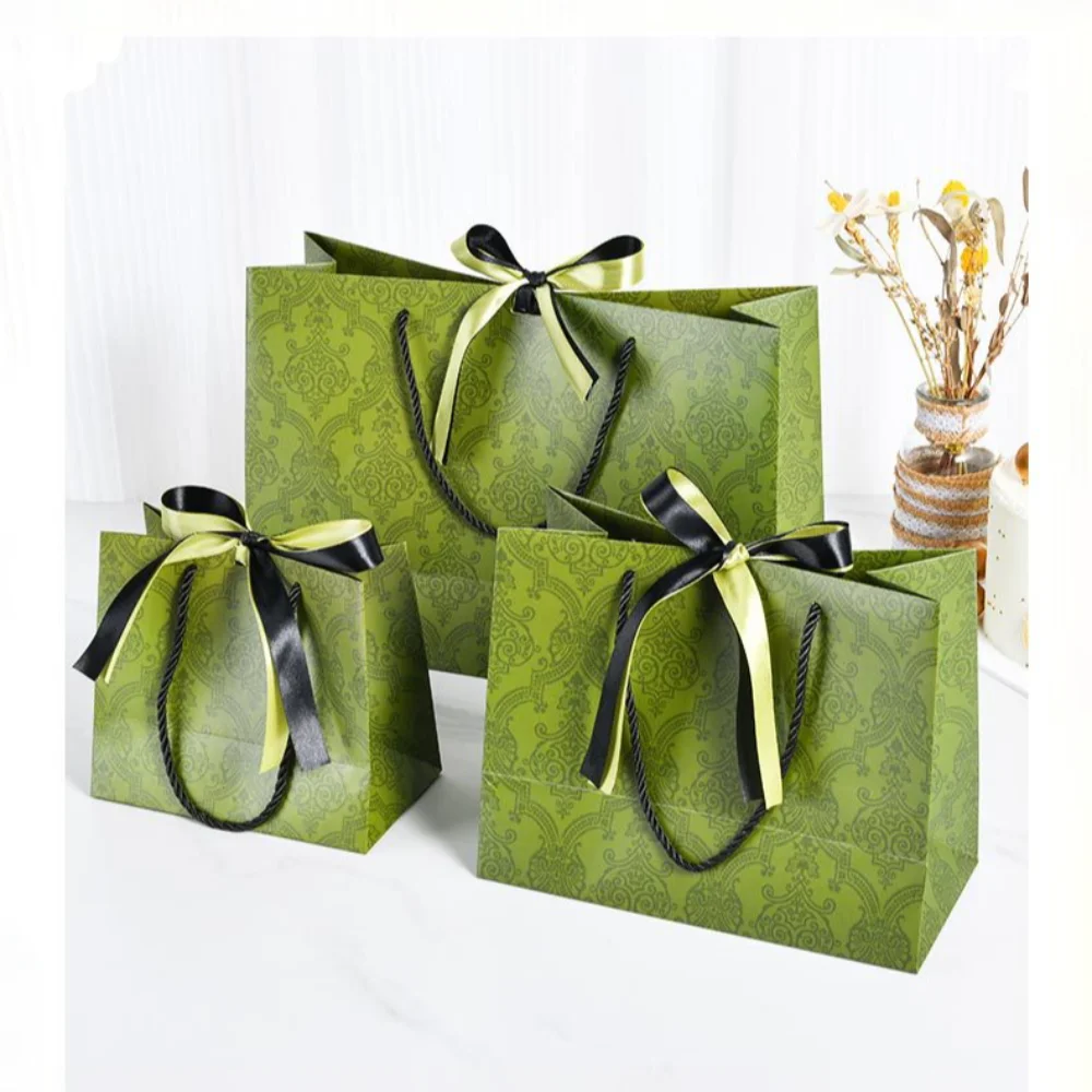 High Quality Shopping Packaging Bag with Long Ribbon Large Capacity White Cardboard Gift Bag Folding Gift Box Flower Packing Box