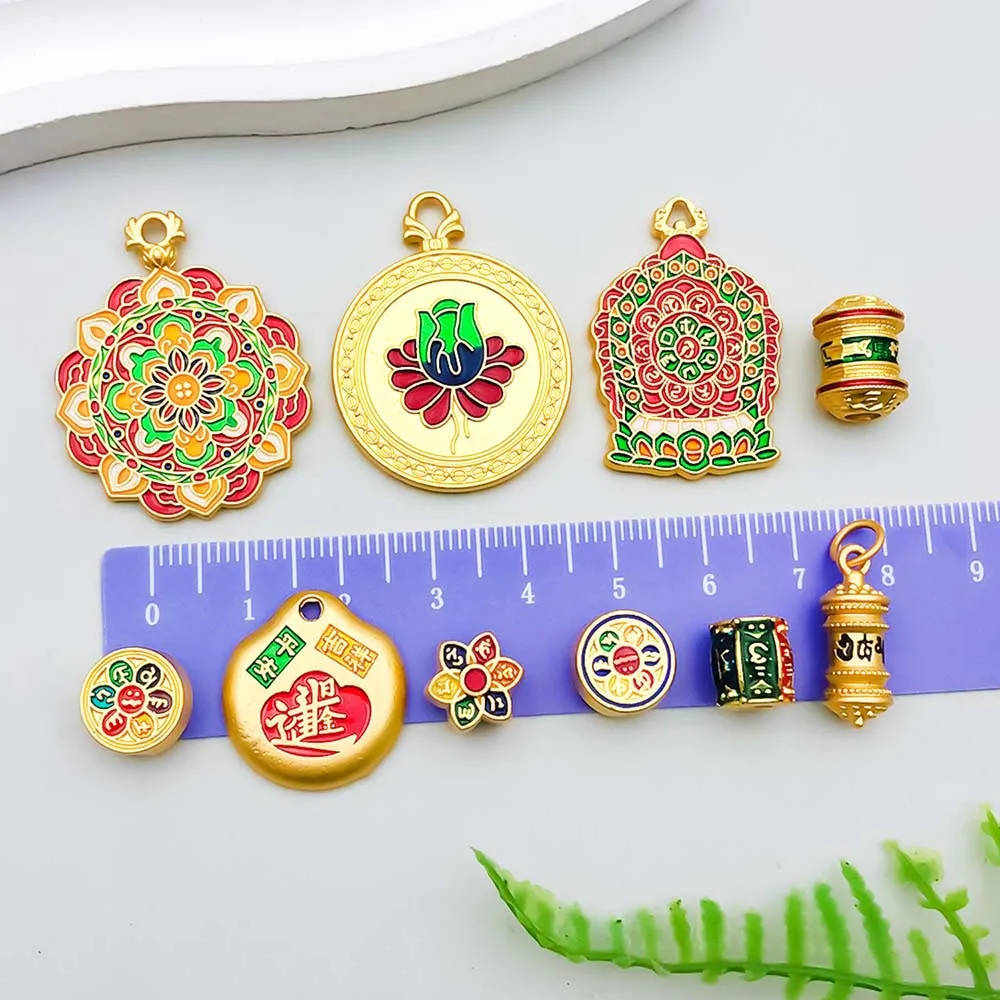 10 قطعة/الوحدة التقليدية الصينية مطلية بالذهب الفاخرة تقليد اليشم محظوظ سحر قلادة ل أساور يدوية صنع المجوهرات اكسسوارات