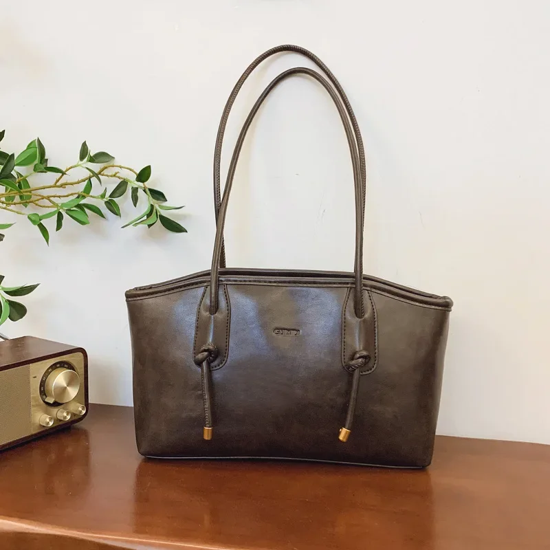 

2025 New Spring and Summer! Women's Commuter Bag. Retro Popular Fashion, Textured Shoulder Bag, Casual and Versatile Tote