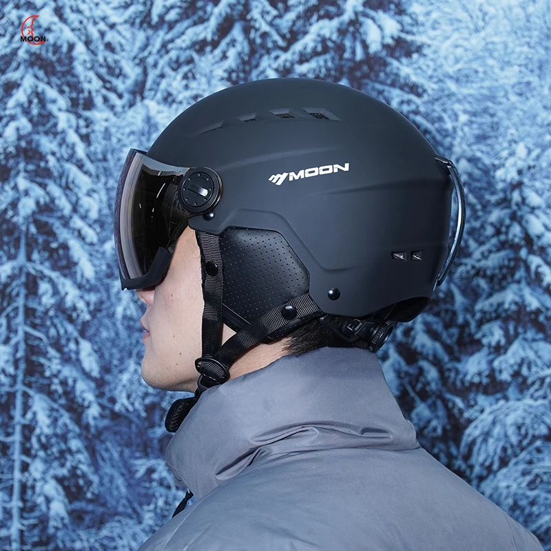 MOON Fashion high quality outdoor ski sports breathable helmet EPS+ABS combined ski helmet with snow lens helmet