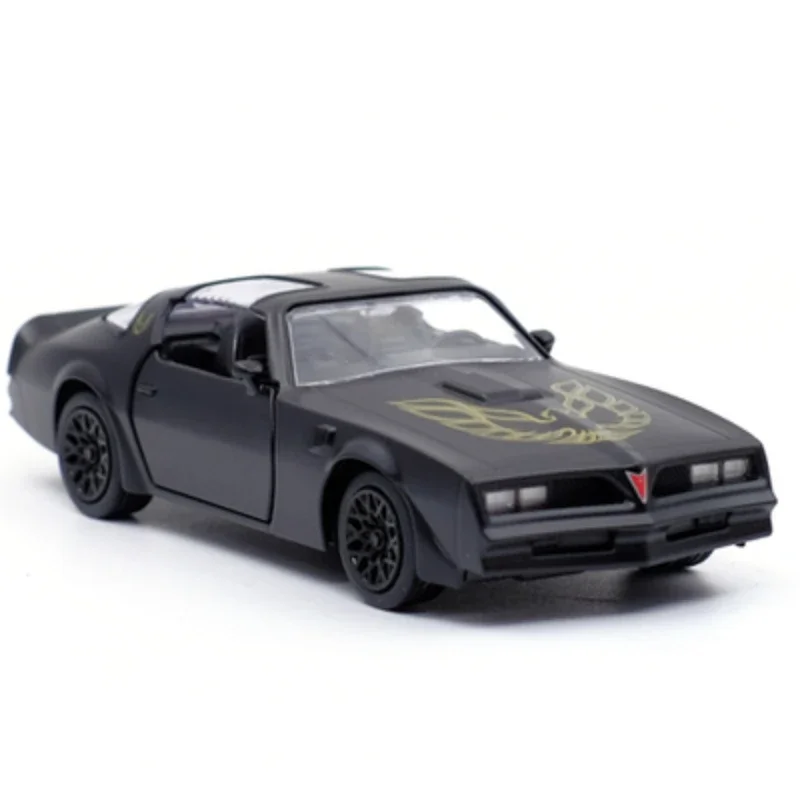 1:36 Pontiac Firebird High simulation Diecast Car Metal Alloy Pull Back car model collection decorative gifts