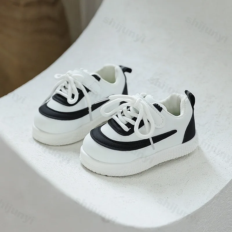 

Детские кроссовки, детская повседневная обувь ярких цветов, мягкая подошва с круглым носком, новинка 2025, модная нескользящая спортивная обувь для мальчиков и девочек