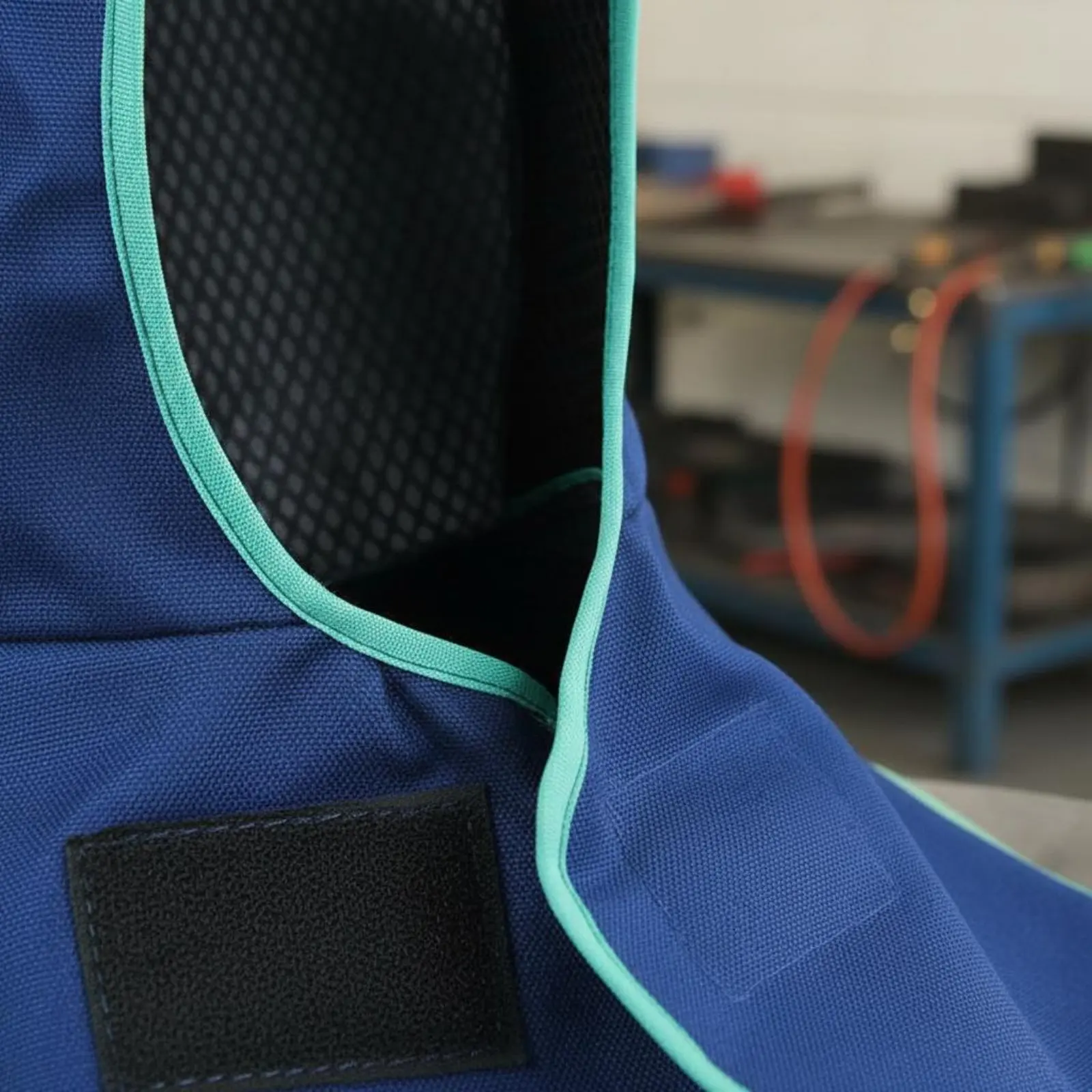 Metalworking Cape Hood Dustproof Flame Resistant Metalworking Hood Full Coverage Hook-and-Loop Fastener Closure for Metalworkers
