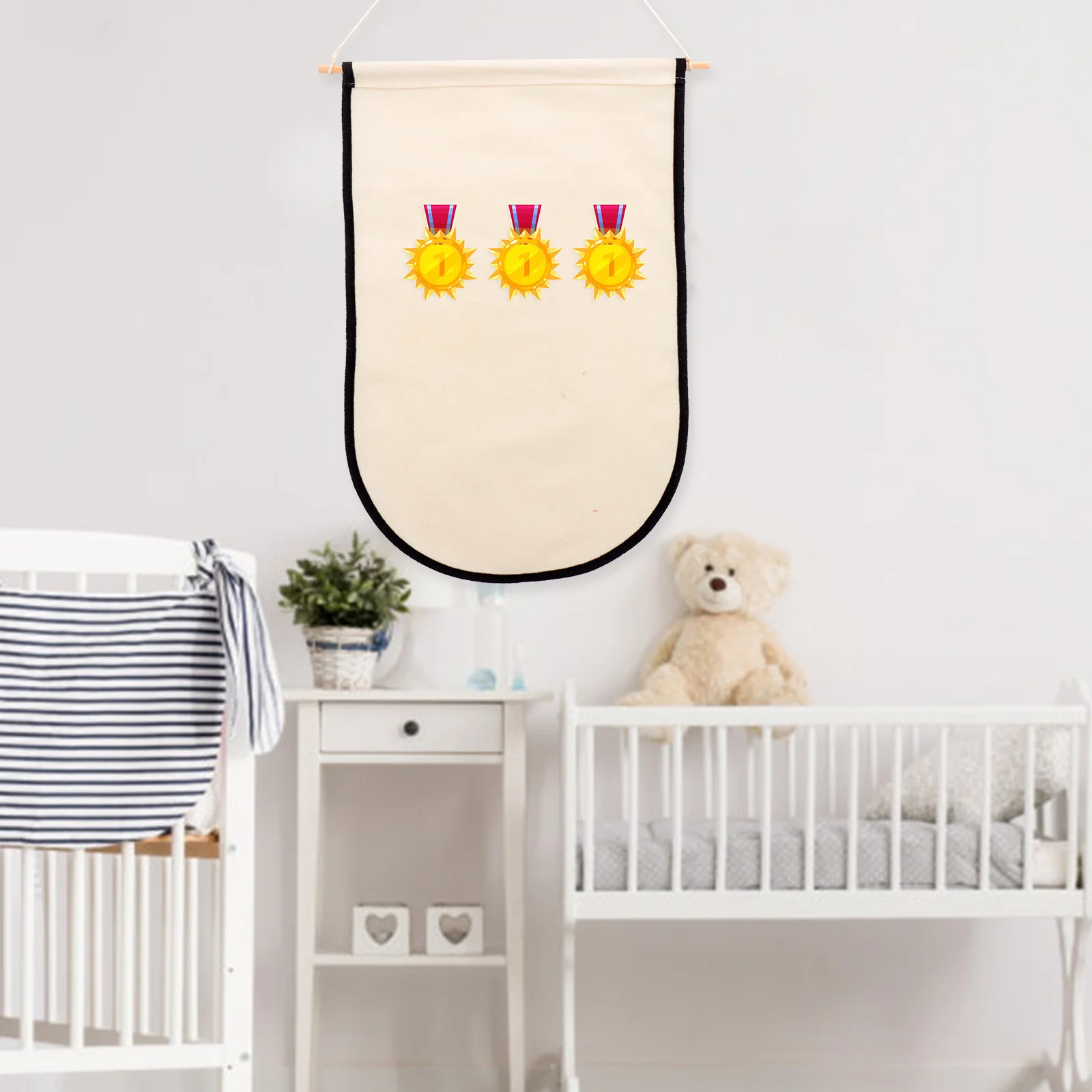 

Hanging Flag Badge Brooch Organizer Medal Display Rack Elegant Chic Design Quick Access Decorative Storage Hanging Brooch Rack