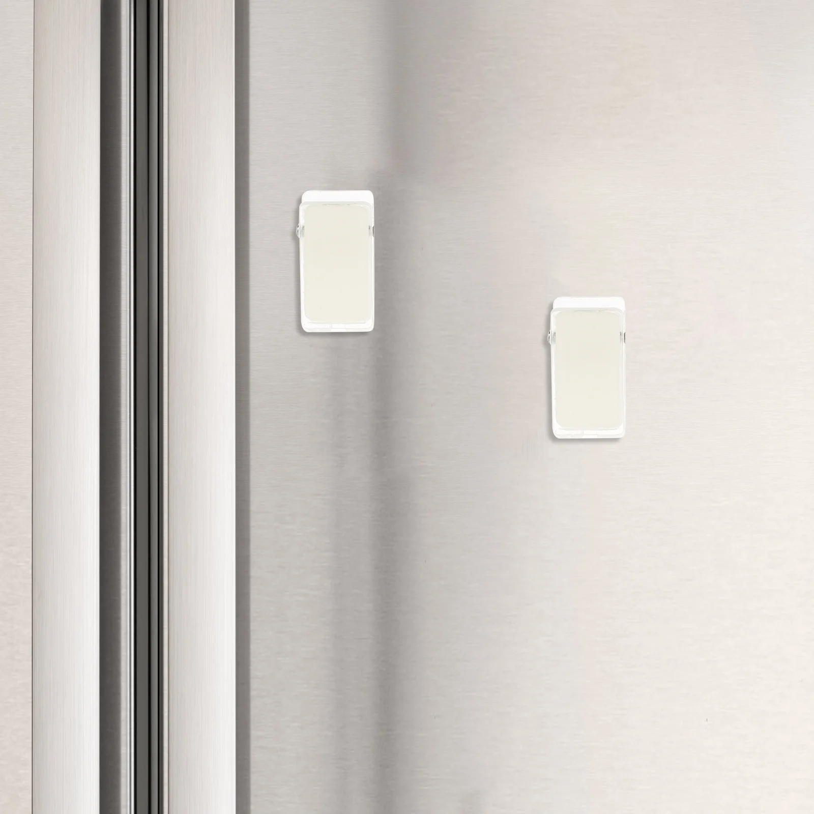 STOBOK 30 Stück selbstklebende Clips, doppelseitig, klebrige Federklammern zum Aufhängen an der Wand, für Poster, Fotos, Papiere, einfache Organisation