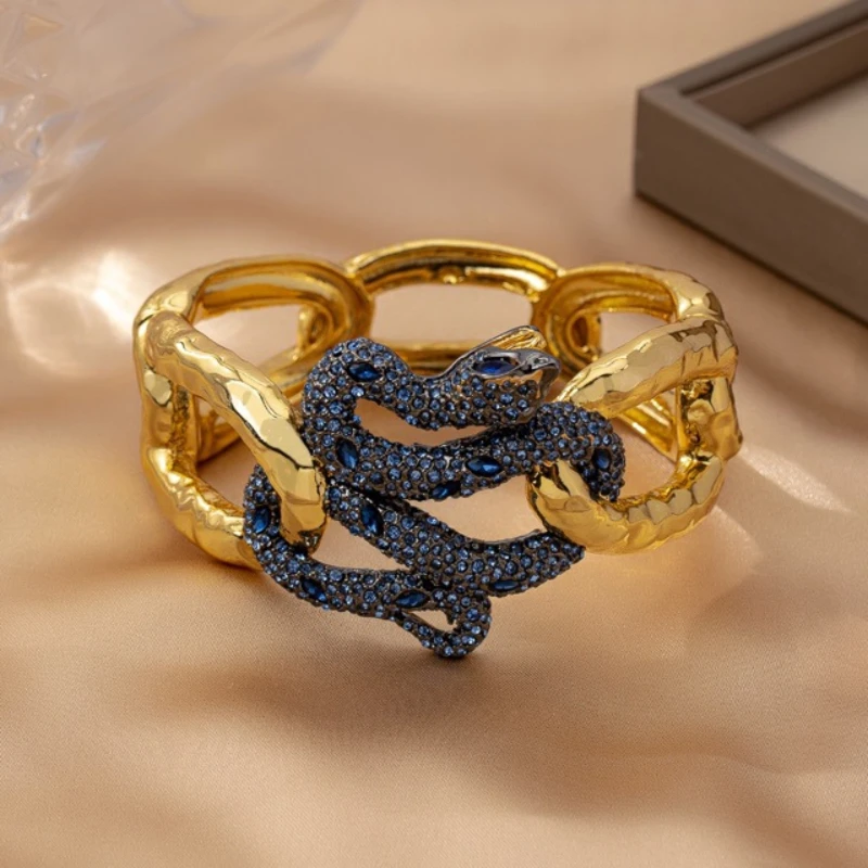 

Genius Original Design Copper Plated Gold Full Diamond Two-color Snake Series Bracelet