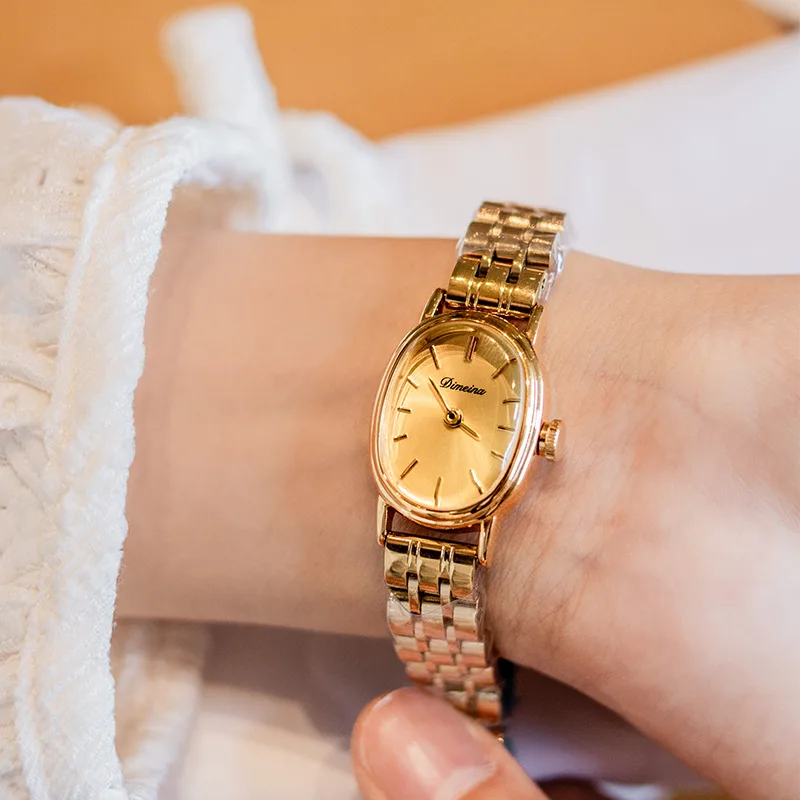 Women Quartz Watch Luxury Oval Shaped Fashion Roman Numerals Numbers Dial Female Vintage Gold Brown Watches Ladies Wristwatch