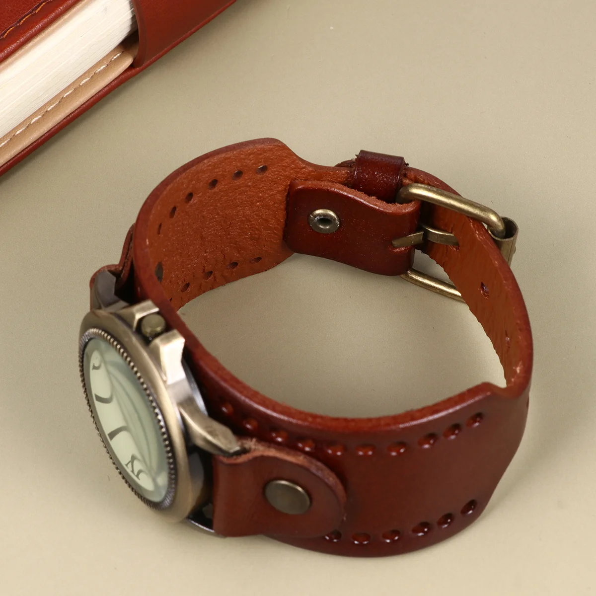 Mens Watch Ladies Watches Straps Women Wristwatch Bracelet Retro Style Band Unique Girl