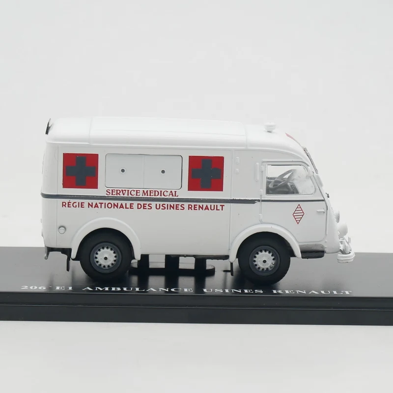 Diecast Ixo 1:43 Maßstab Renault 206 E1 AMBULANCE Legierung Automodell Sammlerstück Spielzeug Geschenk Souvenir Display Ornament