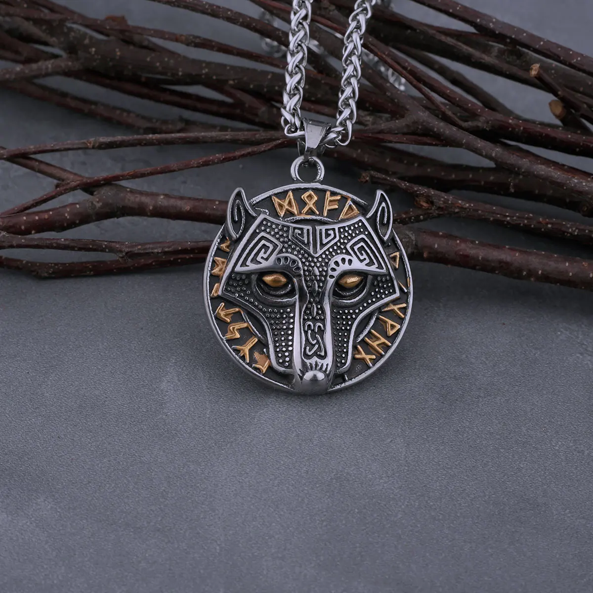 

Viking Stainless Steel Wolf Head and Odin's 24 Rune Necklaces Men's Amulet Can Bring Wooden Box Jewelry As Gift Drop Shipping