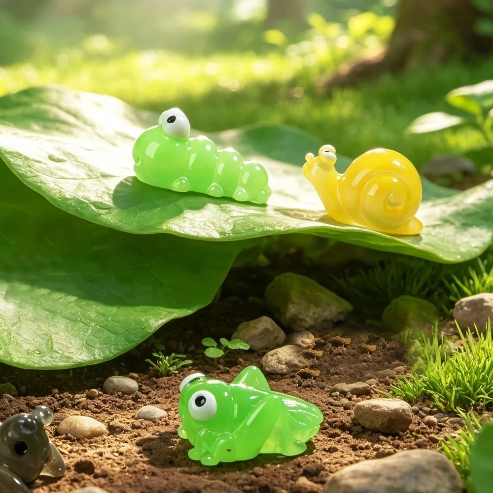 7PCS Cartoon Luminous Insect Ornament Resin Snail Mini Animals Figurines Dragonfly Glow In The Dark Ladybug Decoration