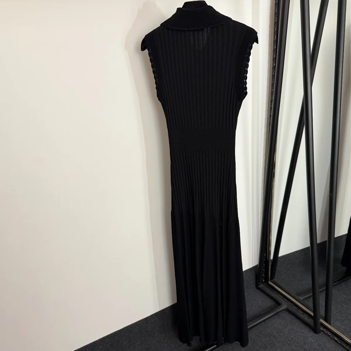 2026 High Quality Women's Black Collar Lace Sleeveless Pit Strip Knitted Long Dress--hb728