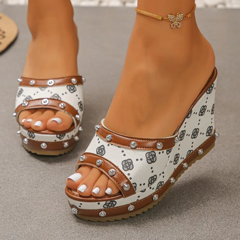 Summer Women High Heel Sandals 2026 New Fashion Rivet Printed Thick Sole Non Slip Female Shoes Casual Comfort Wedge Heel Sandals