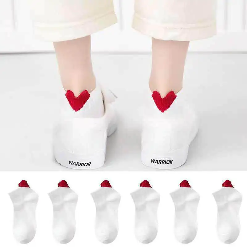 6 Pairs of Heart-Shaped Socks for Women, Spring and Summer Low-Cut Cute Versatile Short Socks, Sweat-Absorbent and Breathable with Heel Protection, Suitable for Daily Wear.