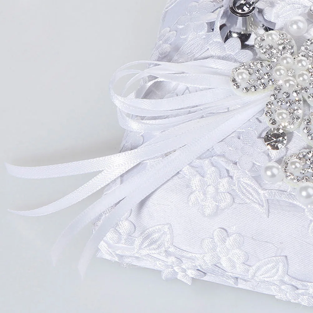 

Crystal Flower Design Ribbon Pen Stand Elegant White Fashion Wedding Party Decoration Bridal Guest Book Holder