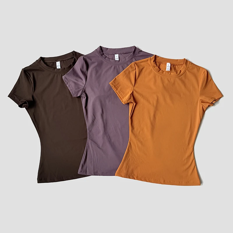 Damen-T-Shirt in Unifarbe, atmungsaktiv, kurzärmelig, mit Rundhalsausschnitt, ideal für sportliche Aktivitäten, modisches Freizeit-T-Shirt für das Fitnessstudio, zum Laufen und für den täglichen Gebrauch. – Detail 10