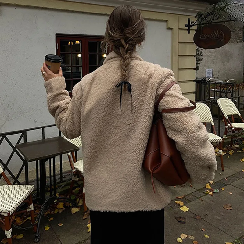 Women's 2024 Winter New Sportswear Fashion Sweatshirts Zipper Lapel Long Sleeve Solid Color Plush Casual Chic Sweatshirt Jackets