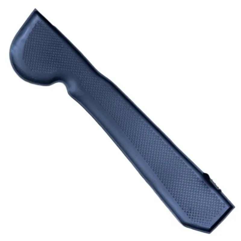 

561868133A82V Оригинальная передняя внутренняя дверная панель, отсек для хранения различных предметов, резиновая накладка для VW Passat 2011-2018