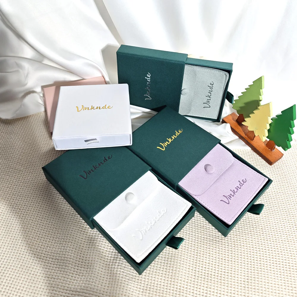 

Custom Logo Small Paper Boxes Cardboard Ring Drawer Packaging Jewelry Box Suder Bag 8x8cm Microfiber Earrings Pouch with Button