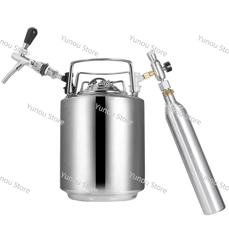 10L  Keg Kit,Stainless Steel Brewery Beer Keg Barrel Beverage Container with Beer Tap,Co2 Regulator & 0.6L Soda Bottle