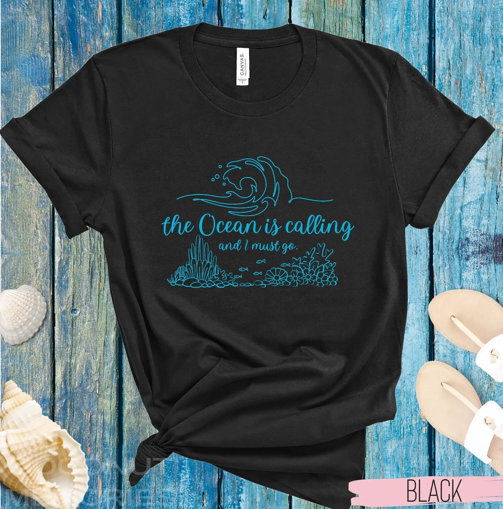 El Océano Está Llamando y Es Obligatorio que Vaya, la Aventura Espera, Camiseta, Naturaleza, Exploración, Viajes, Playa, Ondas, Arte Lineal, Mar
