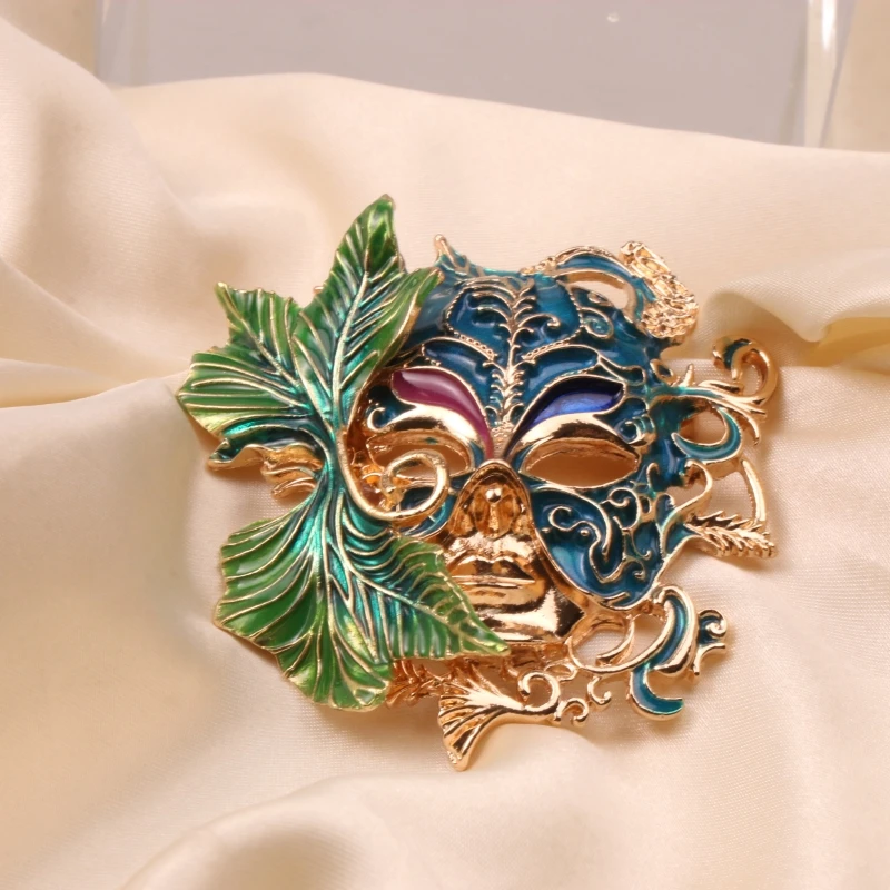 Medieval Women Men Prom Mask Enamel Badges Brooches Elegant Unisex Party Banquet Design Drip Oil Crystal Pin Accessories