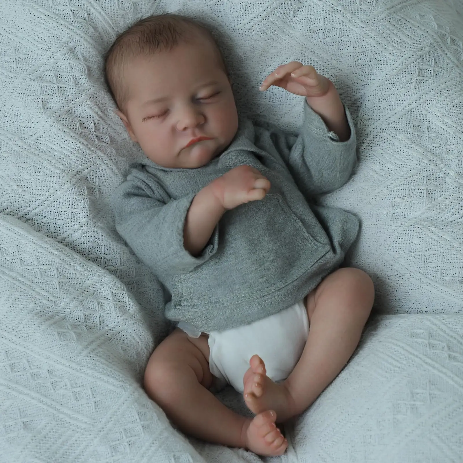 18-inch Vinyl Reborn Boy Doll | Quiet Sleeping State, Exquisite Facial Features, Realistic Expression, Adjustable Limbs,