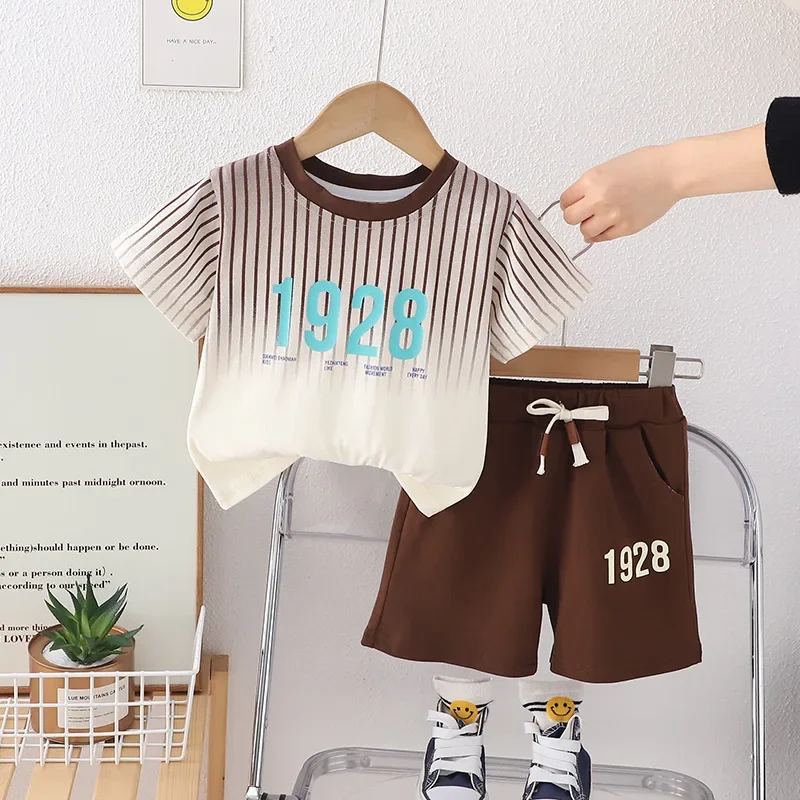 

Summer Baby Boy Clothes Set Children Girls Gradient Tshirt and Shorts 2pc Suit Kid Short Sleeve Top Bottom Teen Outfit Tracksuit