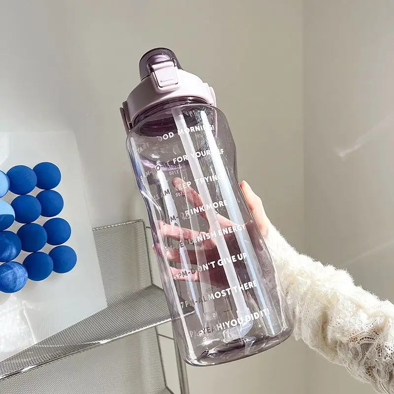 2L taşınabilir su şişesi büyük kapasiteli plastik saman su bardağı içme şişesi açık spor Fitness sağlık için zaman işaretleyici ile