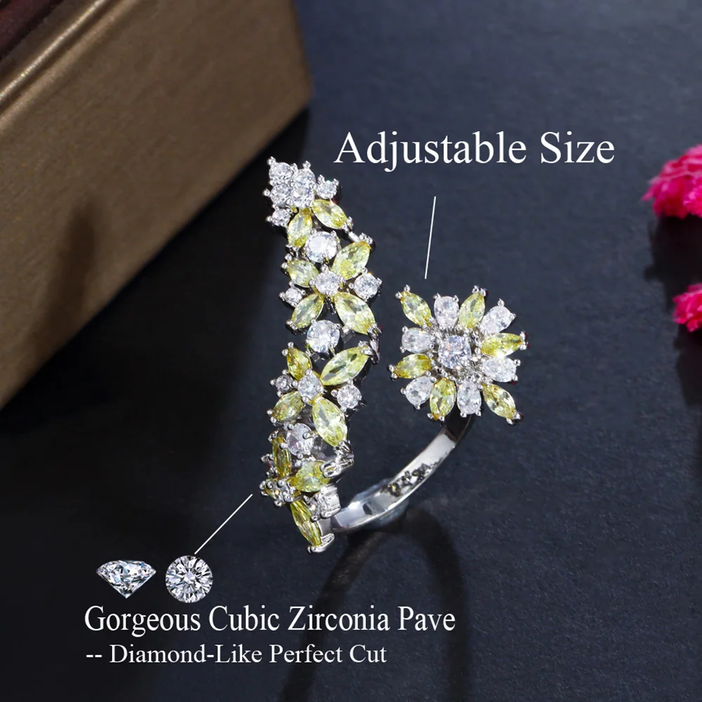 BeaQueen Exquisite Sparkling Olive Green White CZ Crystal Open Adjustable Finger Rings for Women Dancing Party Jewelry Gift R175