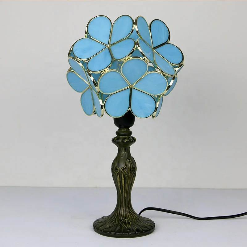 

Ni stained glass bedside lamp, antique pink petal copper style home decoration metal base table lamp