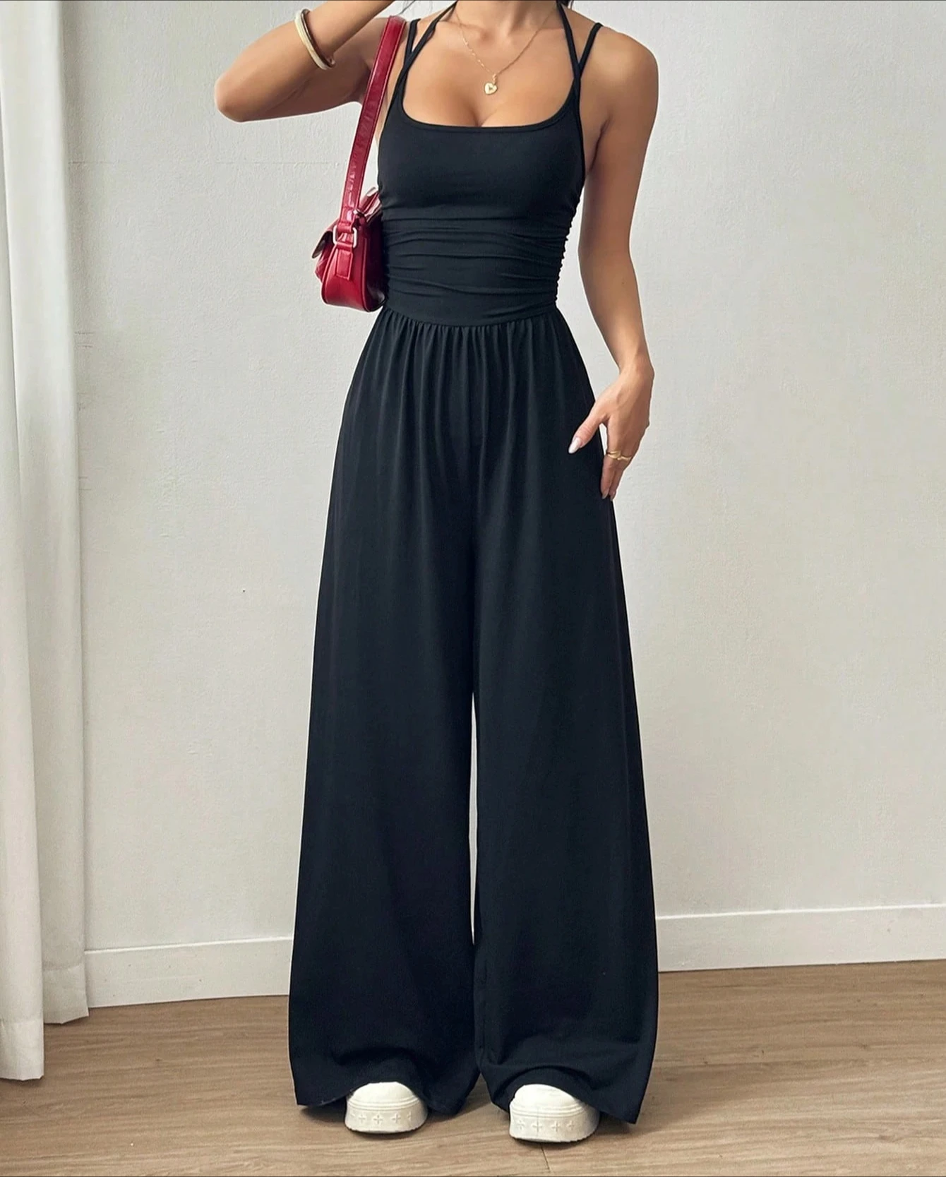 

Women's Casual Solid Color Pleating Loose Straight Jumpsuit A-line Backless Halter Neck Slim Cami Jumpsuit Streetwear