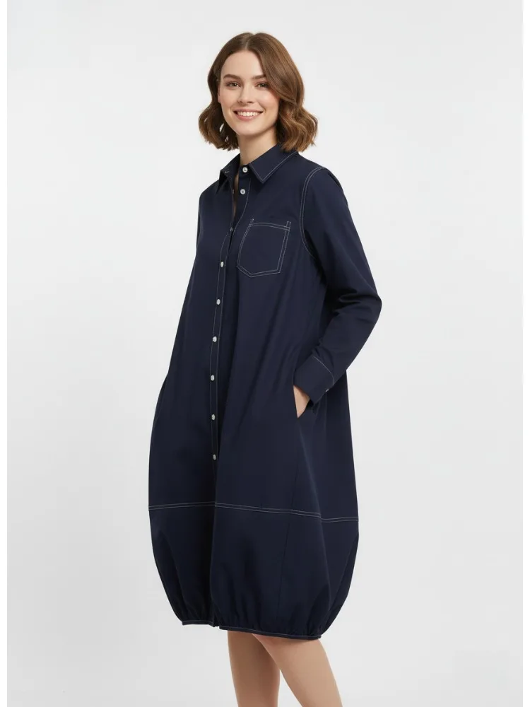 Marineblaues Jeanshemdkleid für Damen, Kerbkragen, lange Ärmel, geknöpft, lockere Passform, Midikleid 2025, stilvolles Faltenkleid