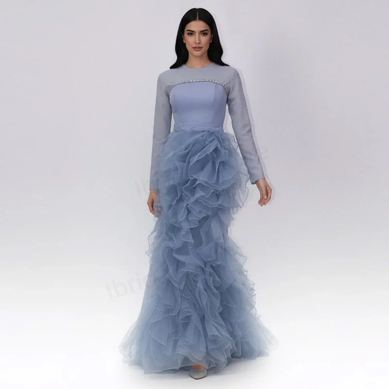 Maßgeschneidertes Abendkleid mit O-Ausschnitt für sexy Frauen, Rüschen, abgestufte Cocktailparty-Kleider mit Kristallverbindung, Meerjungfrau-Abschlussballkleider