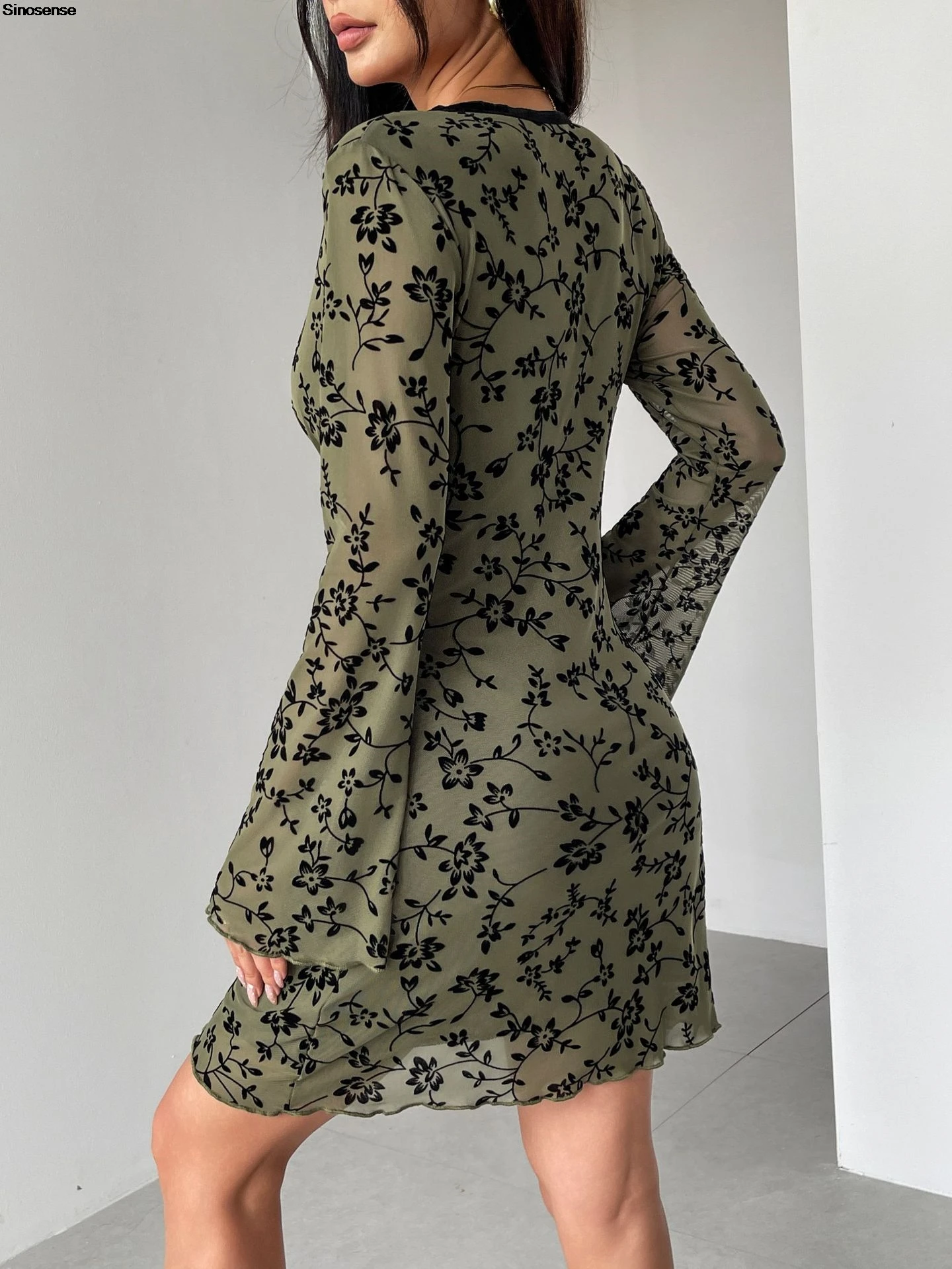 المرأة الأزهار التطريز Bodycon فستان قصير مثير الخامس الرقبة بقماش شفاف فستان بكم طويل Y2K الشارع تاريخ ليلة نادي حفلة فستان قصير